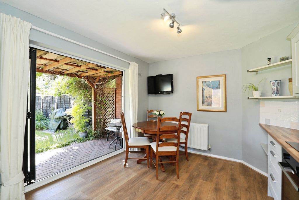 Property photo 2 of 18 Pbox-Img.Jpg