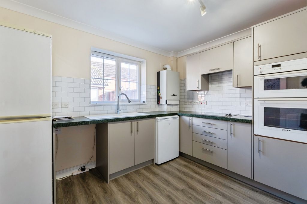 Property photo 2 of 17 Pbox-Img.Jpg