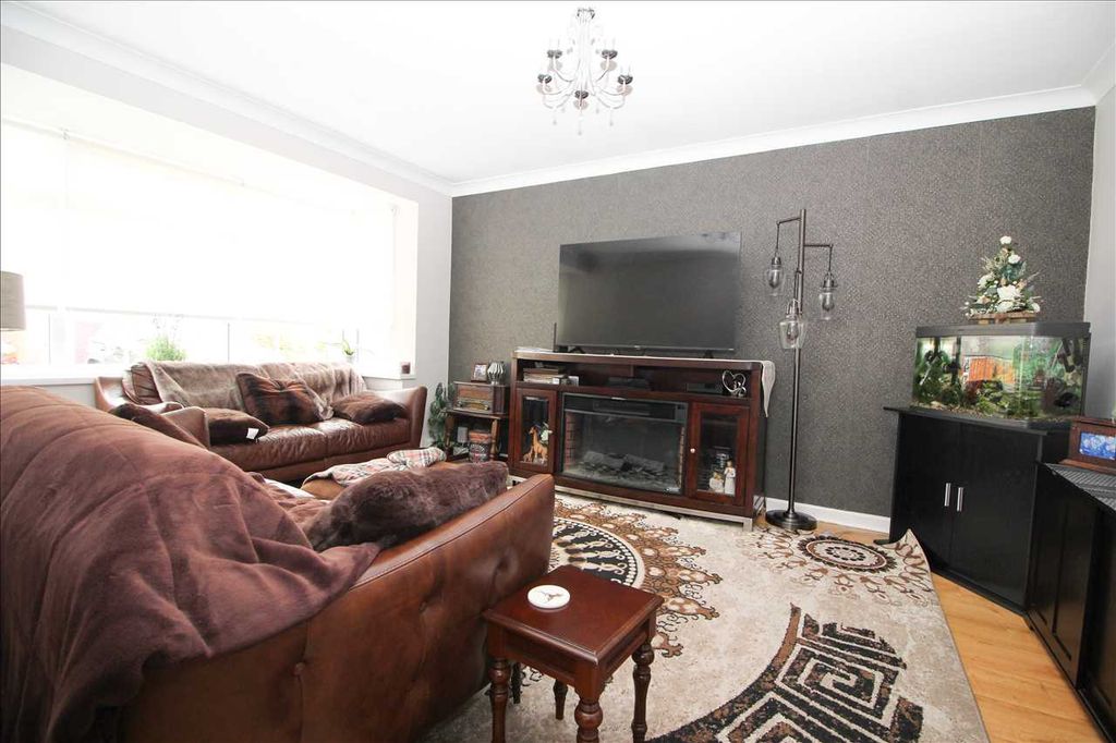 Property photo 3 of 10 Living Room