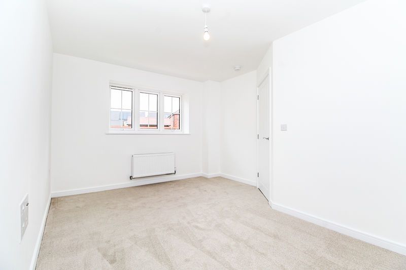 Property photo 3 of 14 Lounge