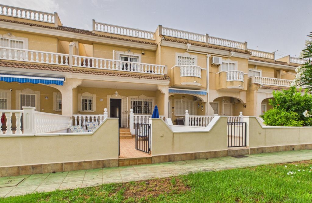 Property photo 1 of 50