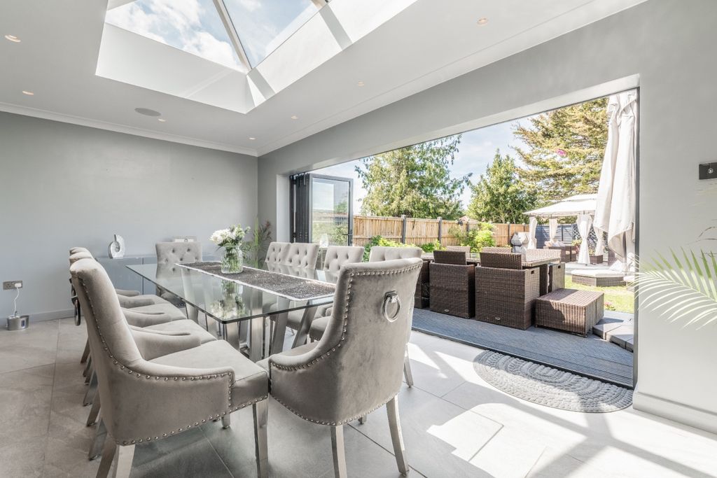 Property photo 1 of 32 5131270