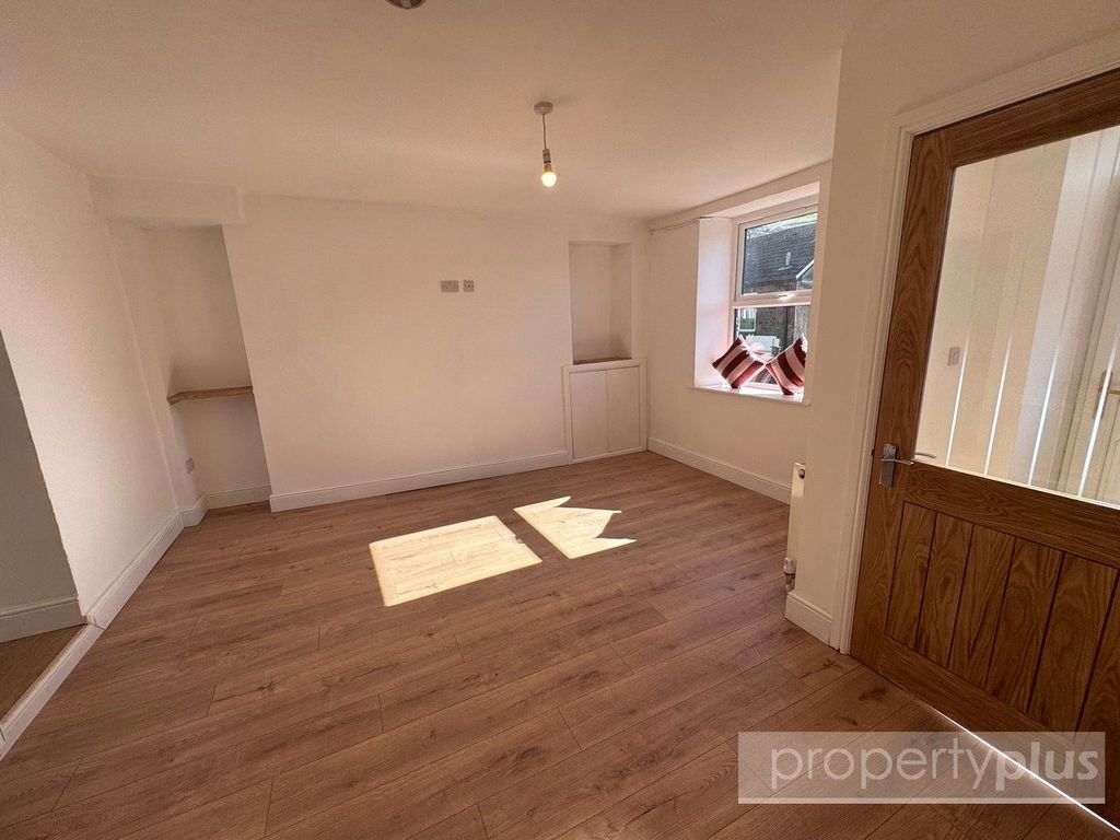 Property photo 3 of 11 Picture No. 04