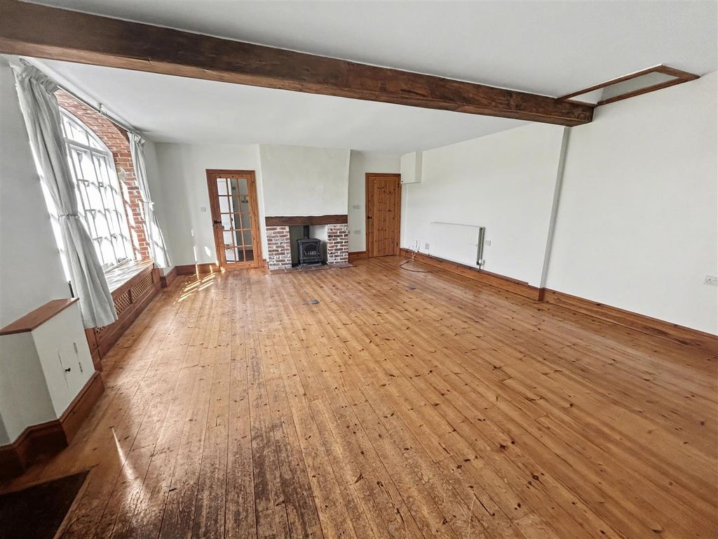 Property photo 3 of 13 Open Plan Lounge / Diner