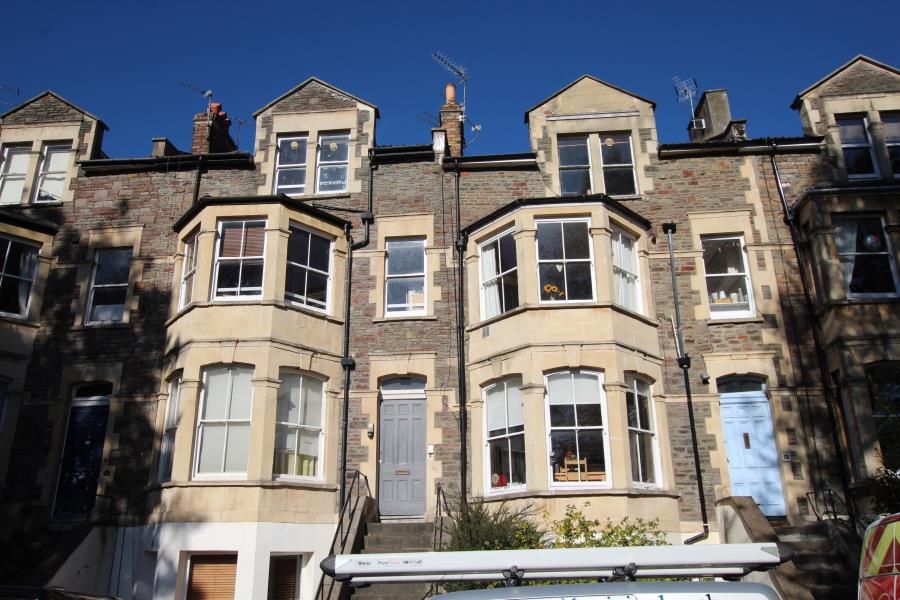Property photo 1 of 6