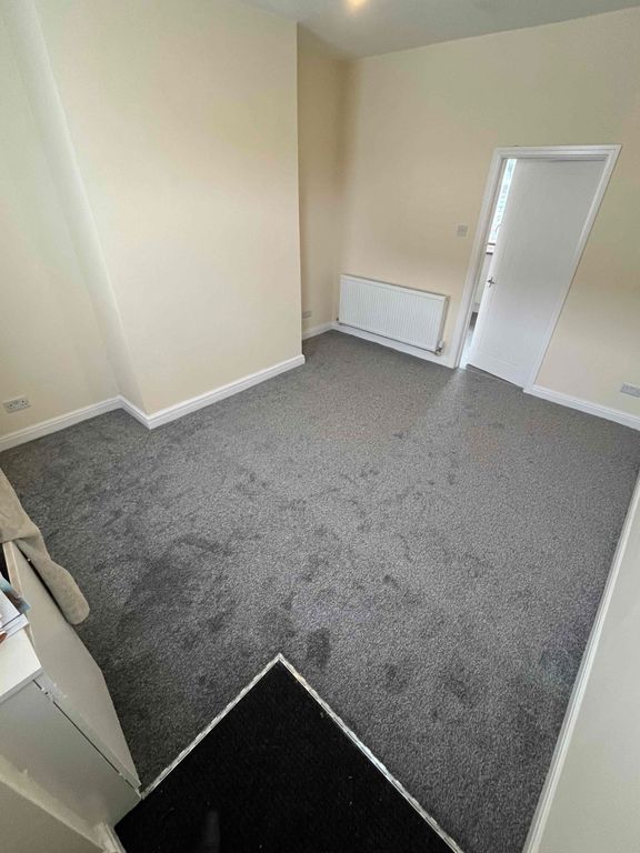 Property photo 2 of 9 Photo