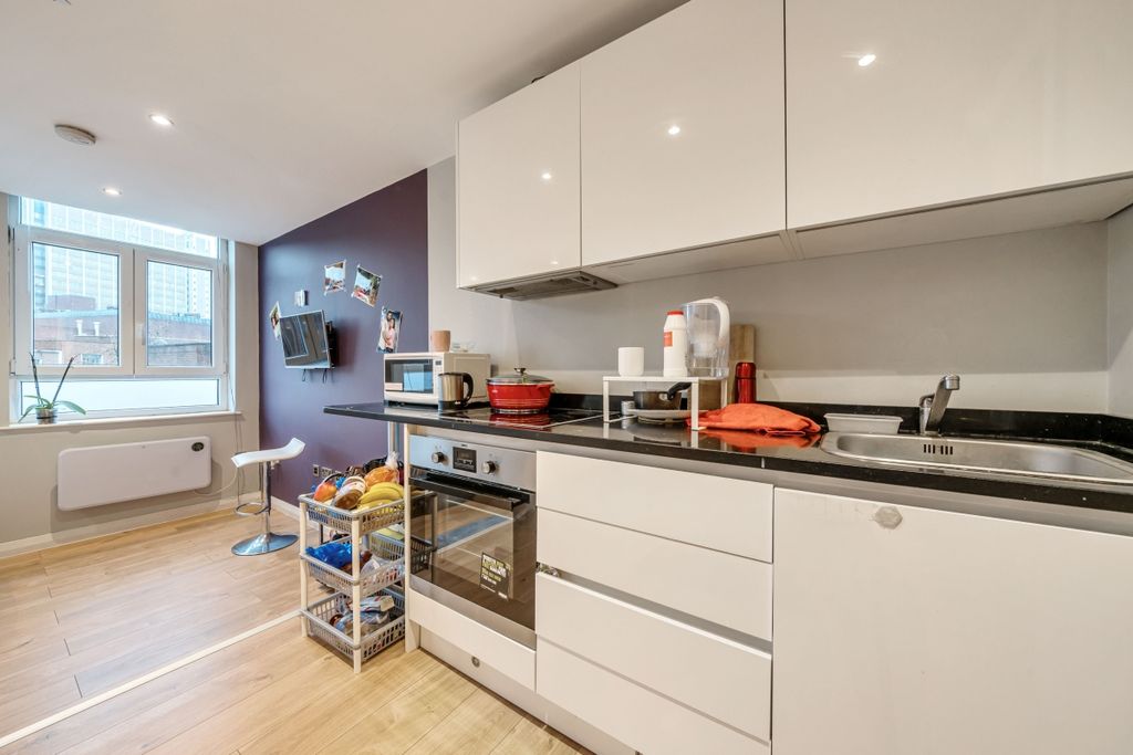 Property photo 1 of 6 962905 (2)