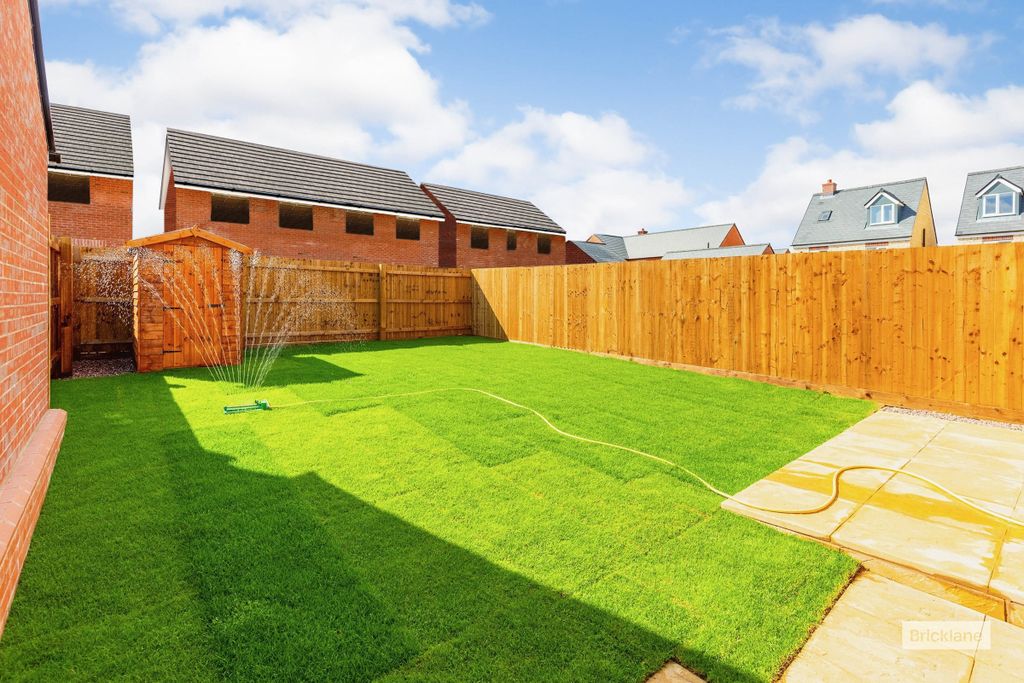 Property photo 2 of 12 Image