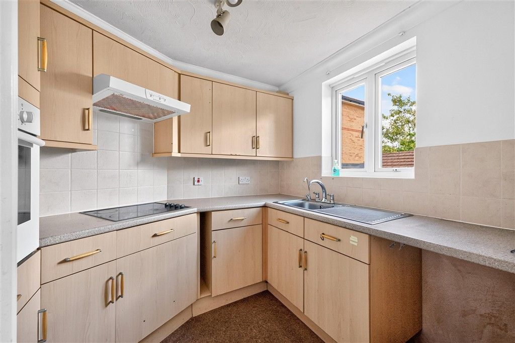 Property photo 2 of 15 Kitchen