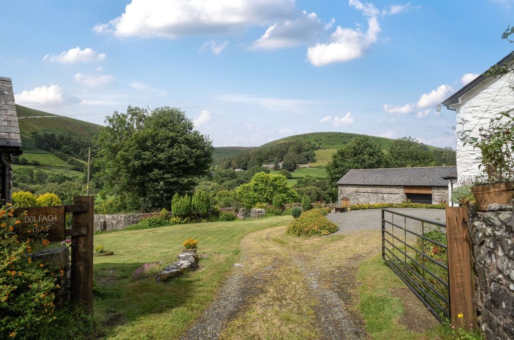 Property photo 3 of 41 Picture No. 04