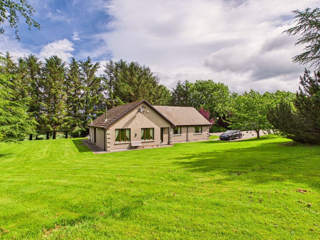 Property photo 1 of 28