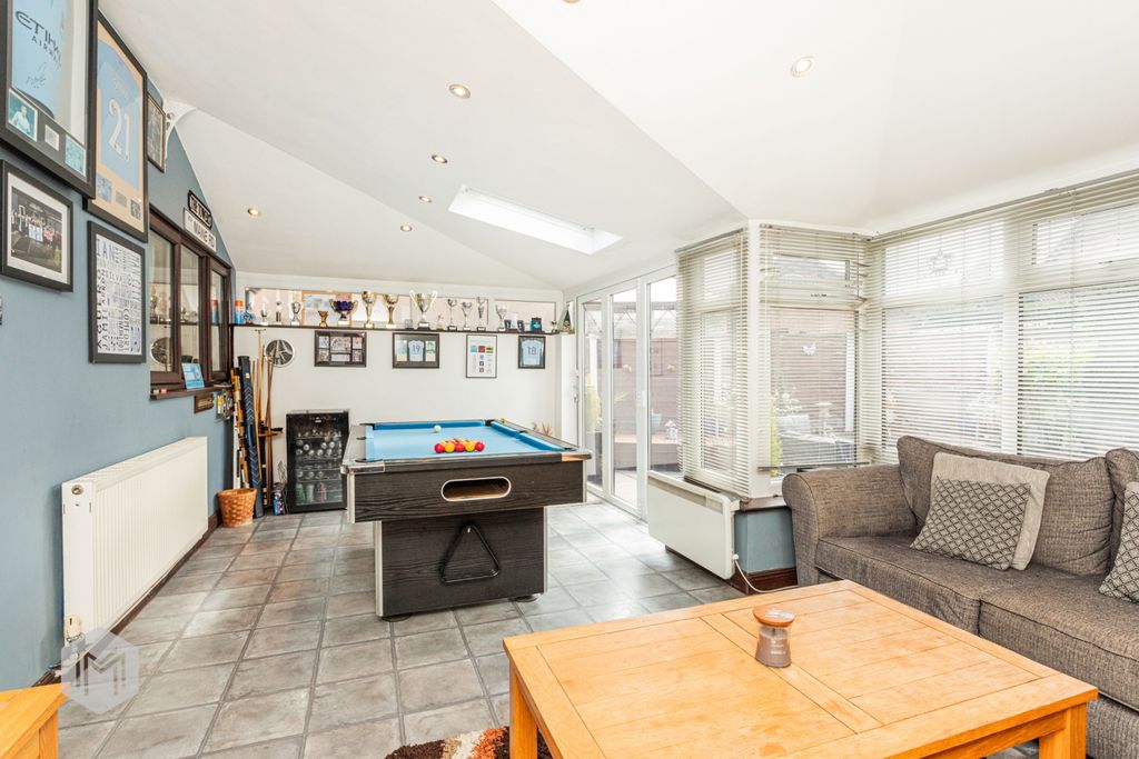 Property photo 3 of 25 Picture No. 18