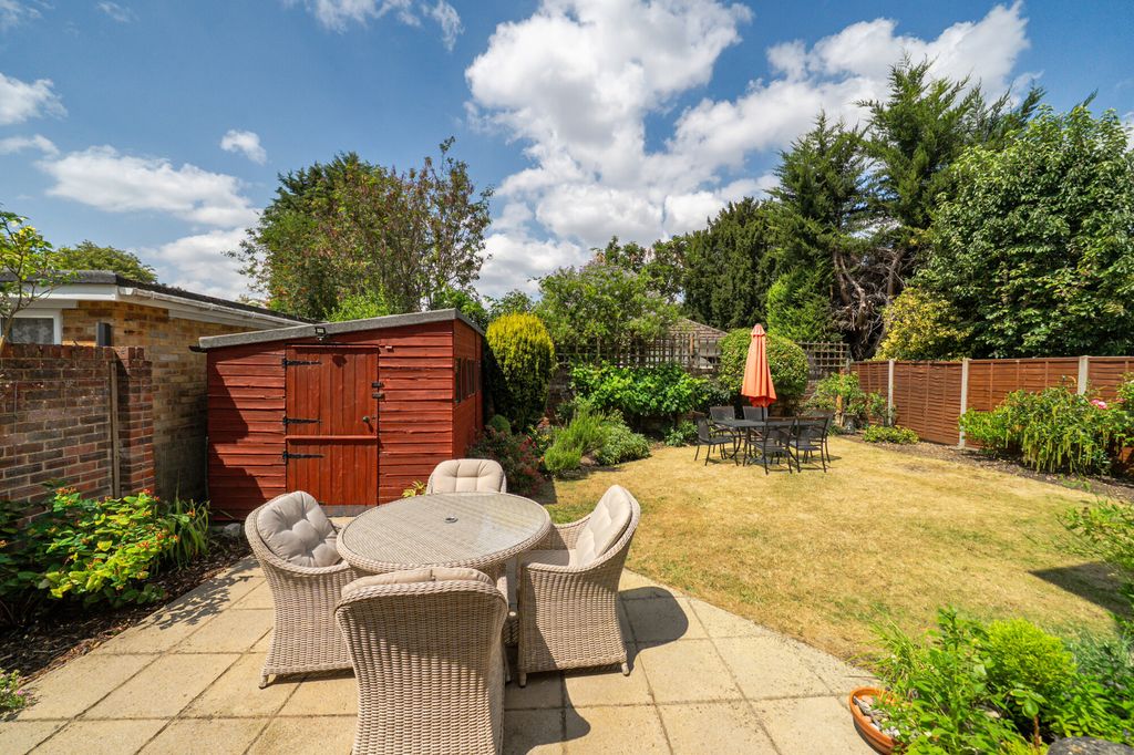 Property photo 2 of 19