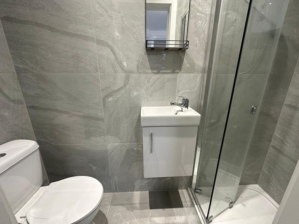 Property photo 2 of 3