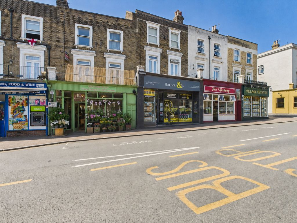 Property photo 1 of 7 6E30B054-44A0-4424-A1dc-816F7d96263B