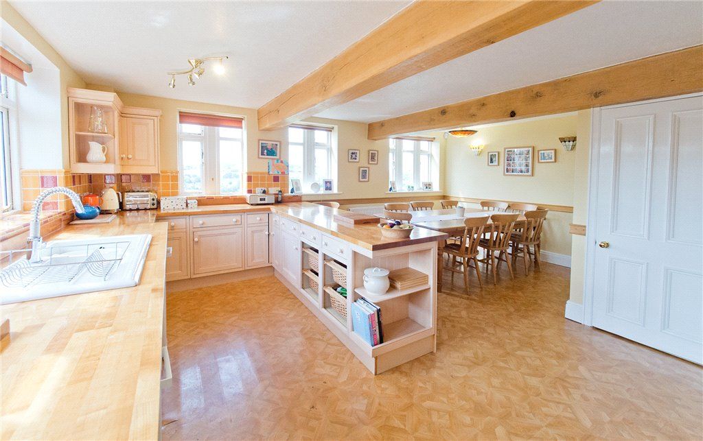 Property photo 3 of 45 Picture No. 08