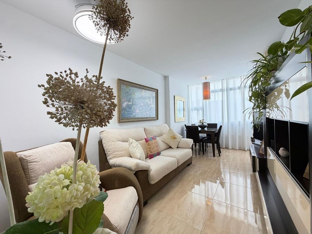 Property photo 1 of 50