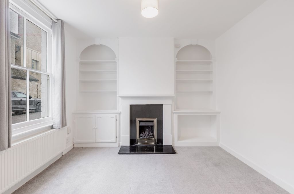 Property photo 3 of 16 4