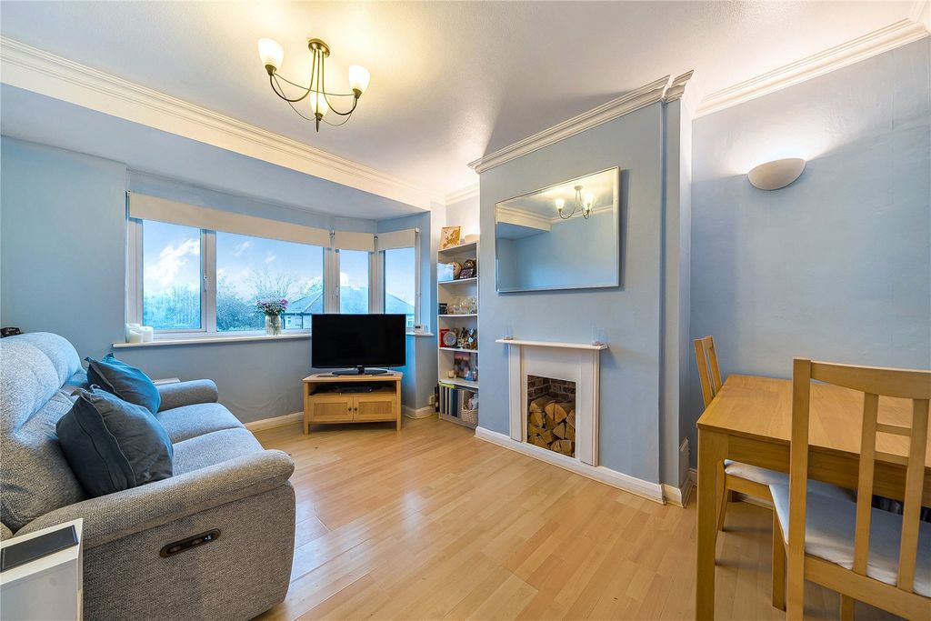 Property photo 2 of 21 Picture No. 14