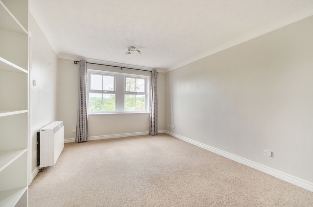 Property photo 3 of 11 1457105-13-69Fdf1...