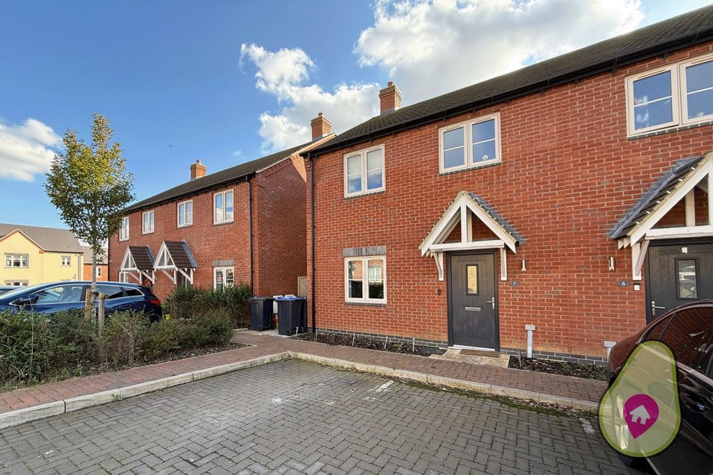 Property photo 1 of 16 3697600