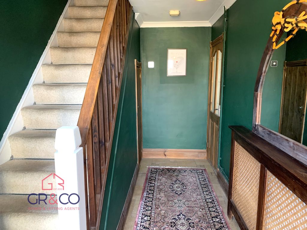 Property photo 2 of 29 Entrance Hall