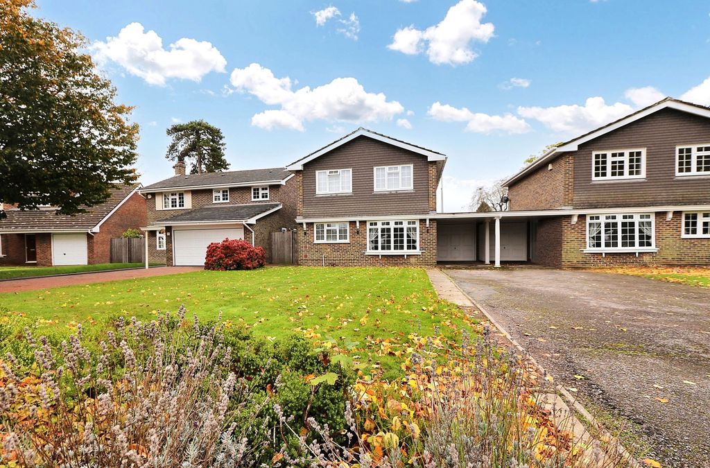 Property photo 1 of 19