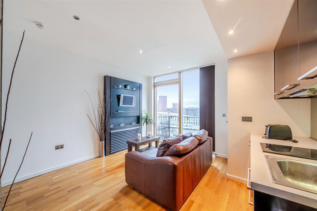 Property photo 3 of 10 1363445-6-68E51c1A530d1.Jpg