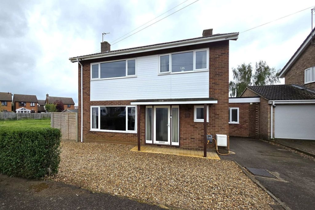 Property photo 1 of 24