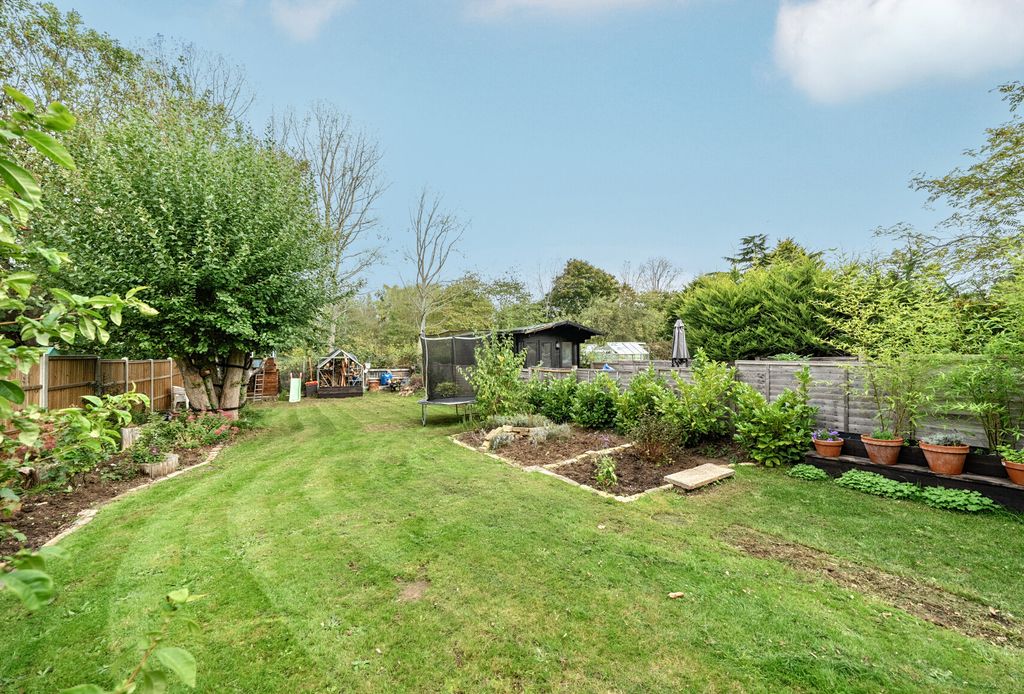 Property photo 1 of 14 1357486-19-68d670...