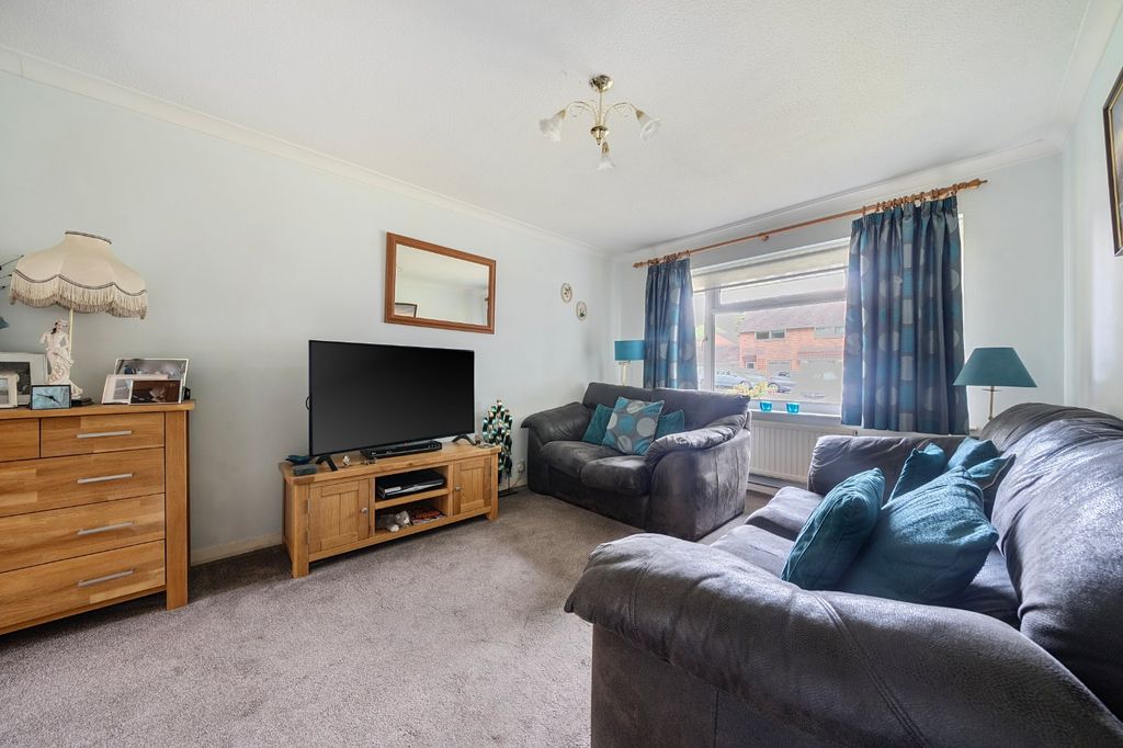 Property photo 2 of 12 Picture No. 23