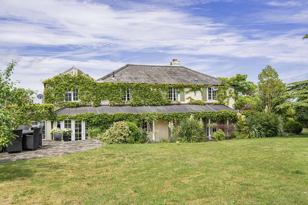 Property photo 1 of 46