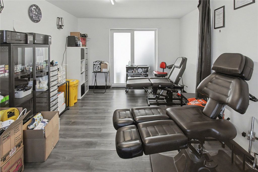 Property photo 3 of 11 Picture No. 03