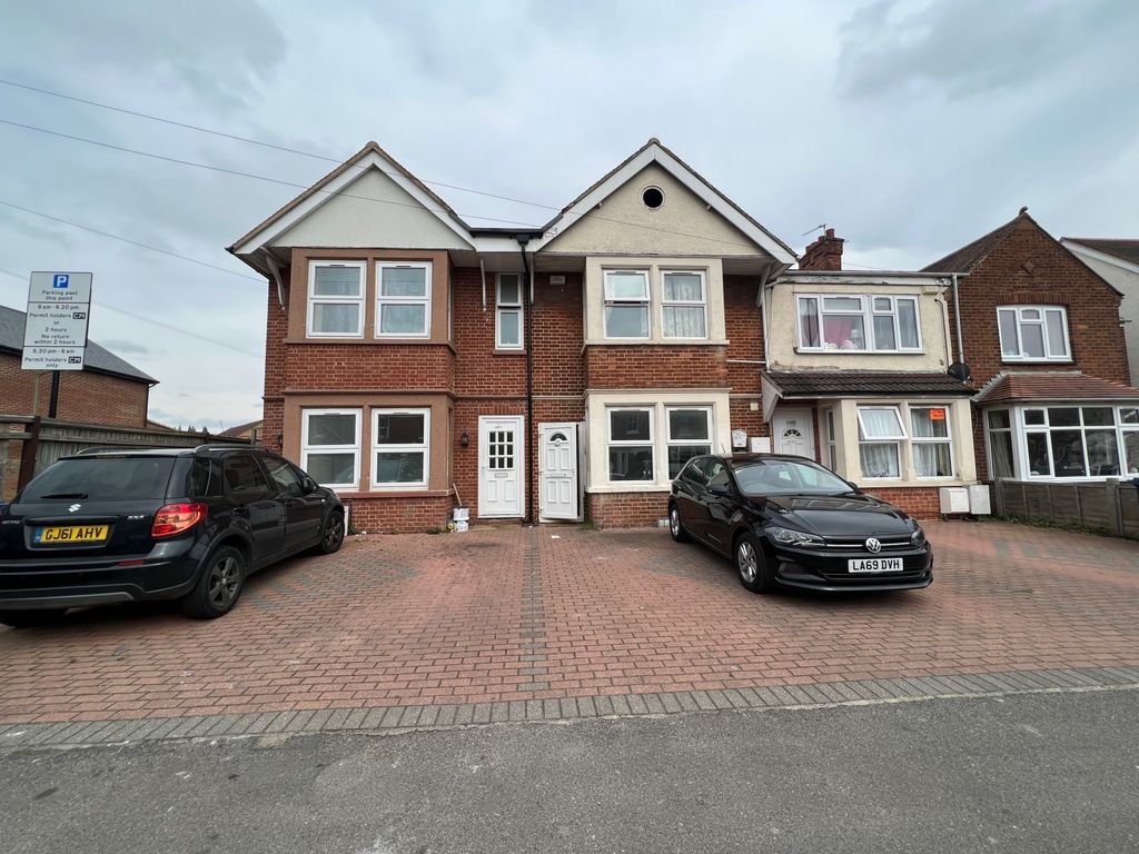 Property photo 1 of 11 Img_9772