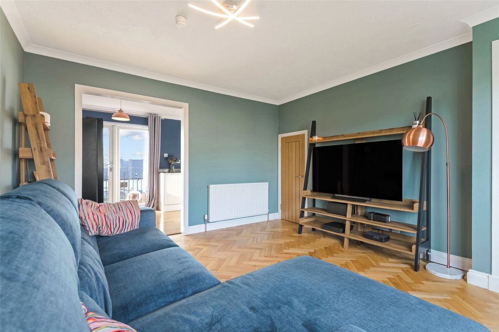 Property photo 3 of 18 Picture No. 03