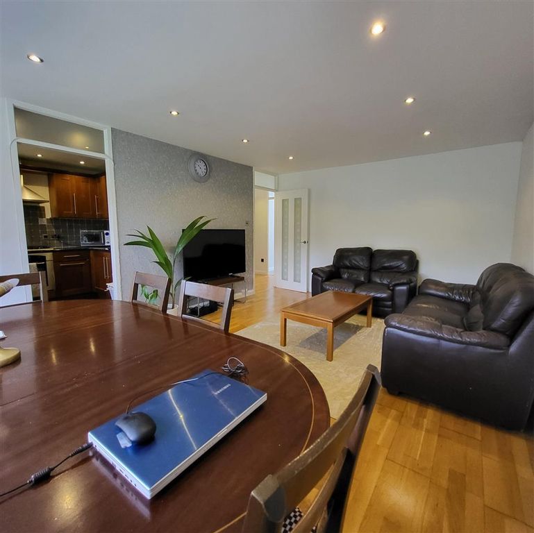 Property photo 3 of 10 Image