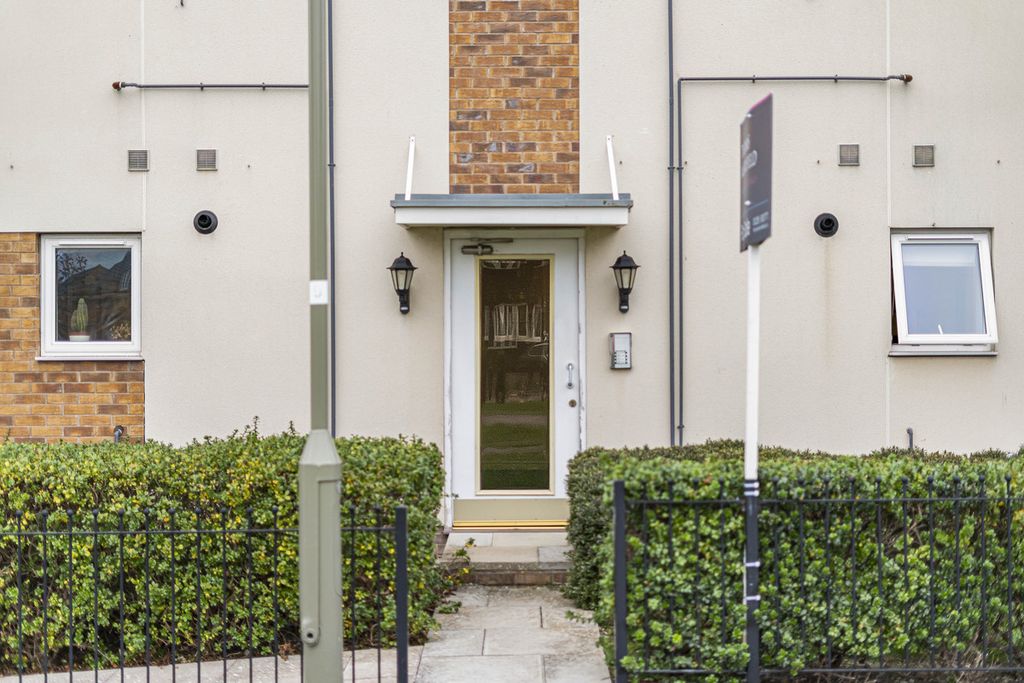 Additional image 8 of 1 bed flat for saleJackdaw Road, Didcot OX11