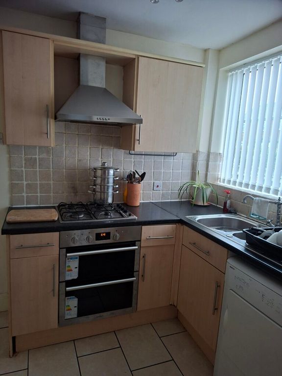 Property photo 3 of 5