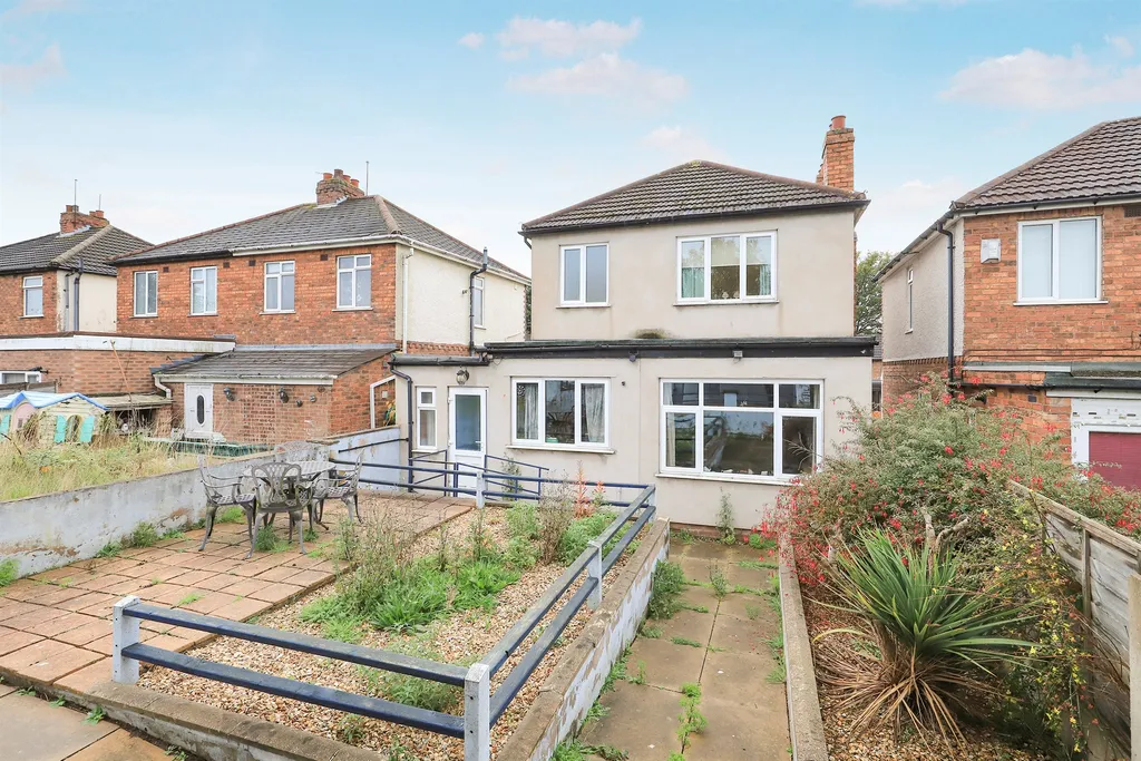 House in Wolverhampton, Old Heath - More