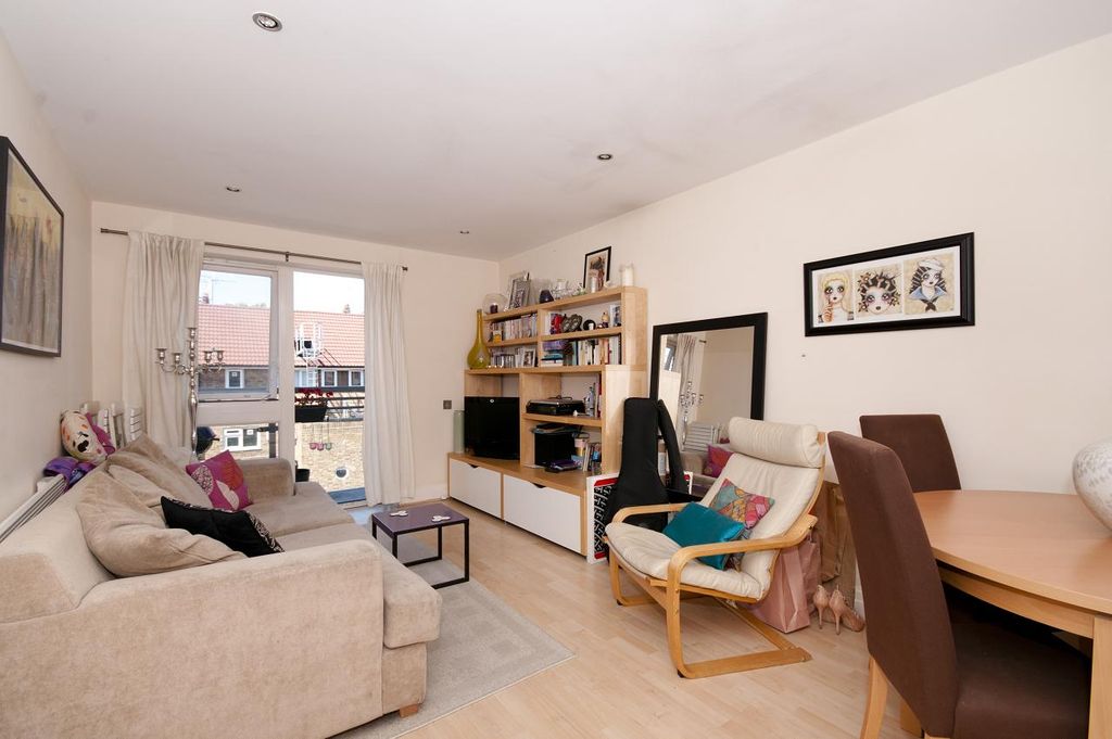 Property photo 1 of 7