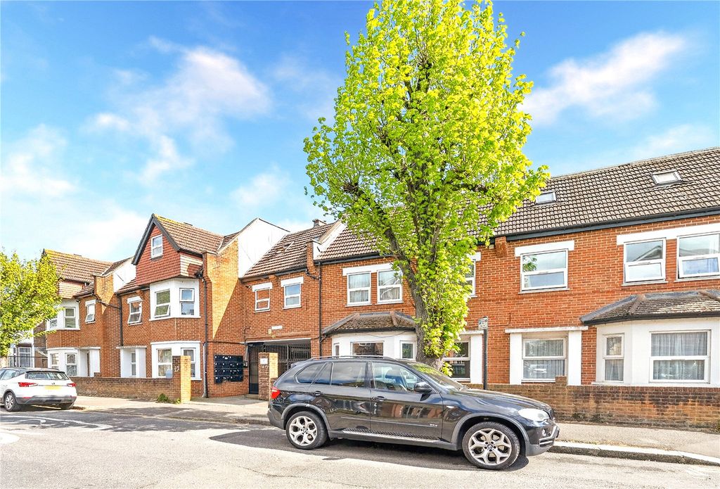 Property photo 1 of 8 Picture No. 14