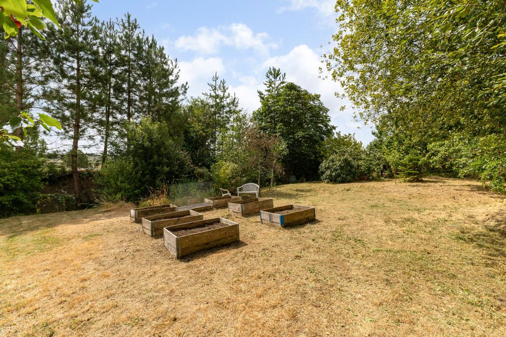 Property photo 3 of 22 Vegetable Beds