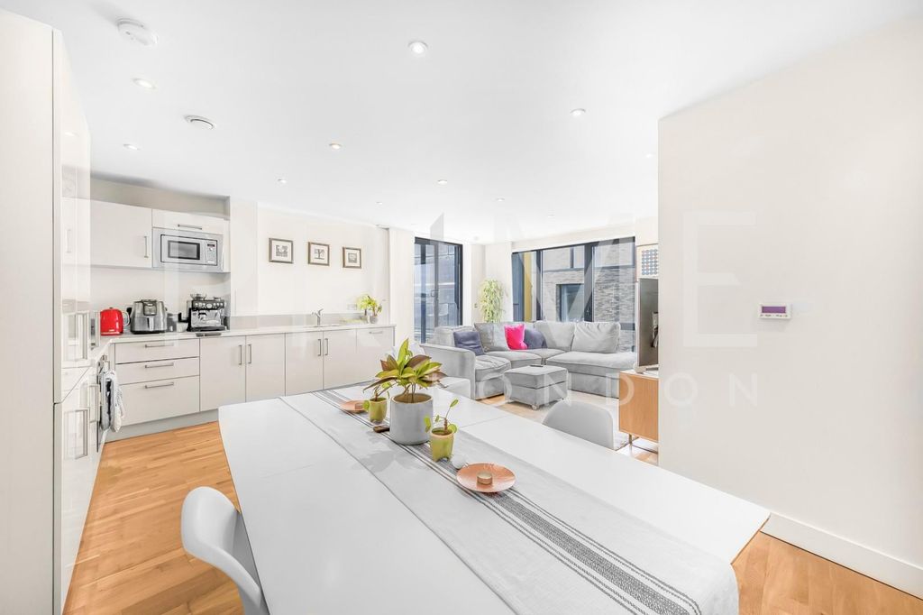 Property photo 1 of 13 Kitchen_Dining.Jpg