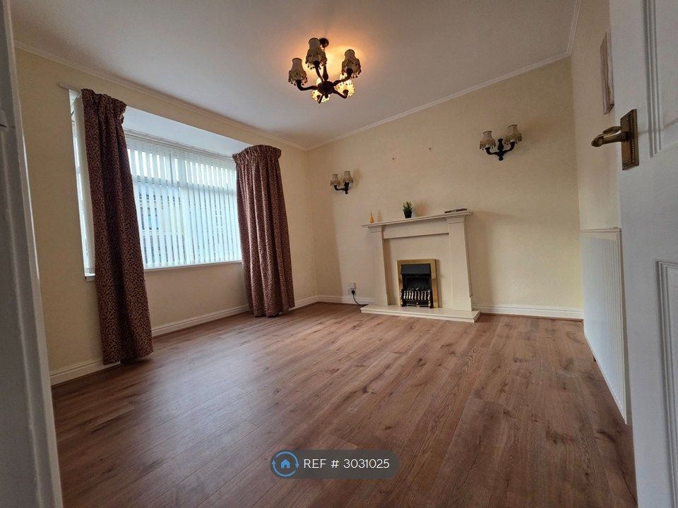 Property photo 3 of 13 Living Room