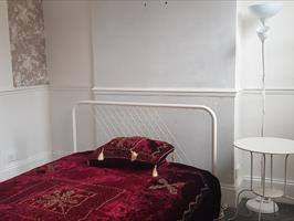 Property photo 1 of 2