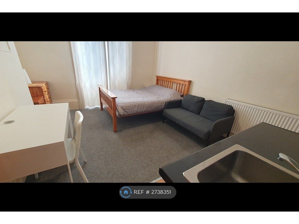 Property photo 2 of 7