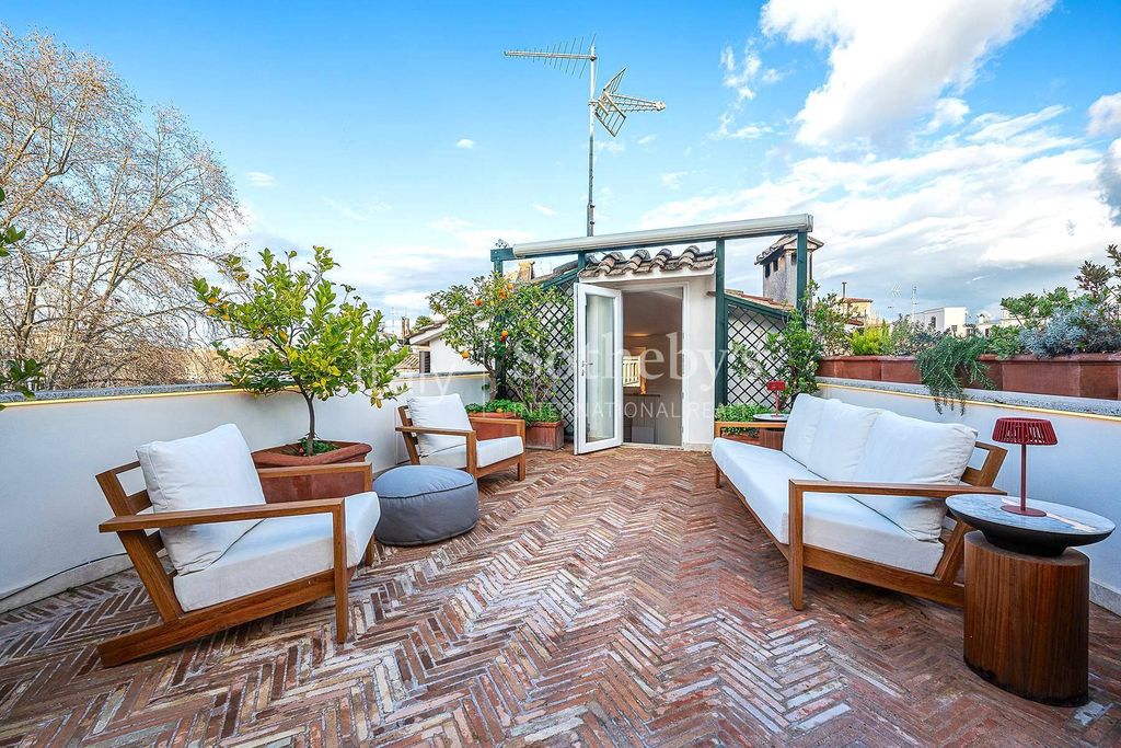 Property photo 2 of 28