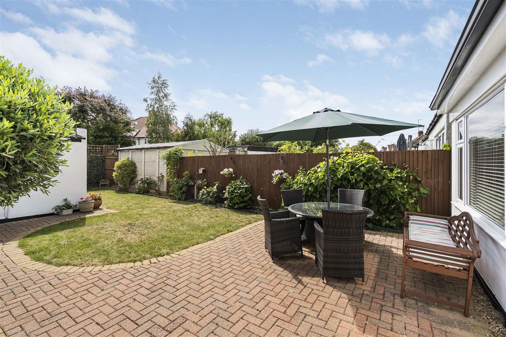 Property photo 2 of 19