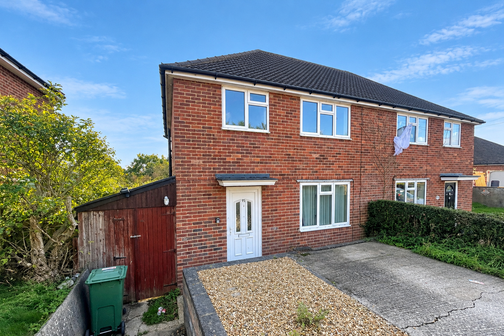 Property photo 1 of 19 95 Milford Road, Yeovil, Somerset, BA21 4Qj