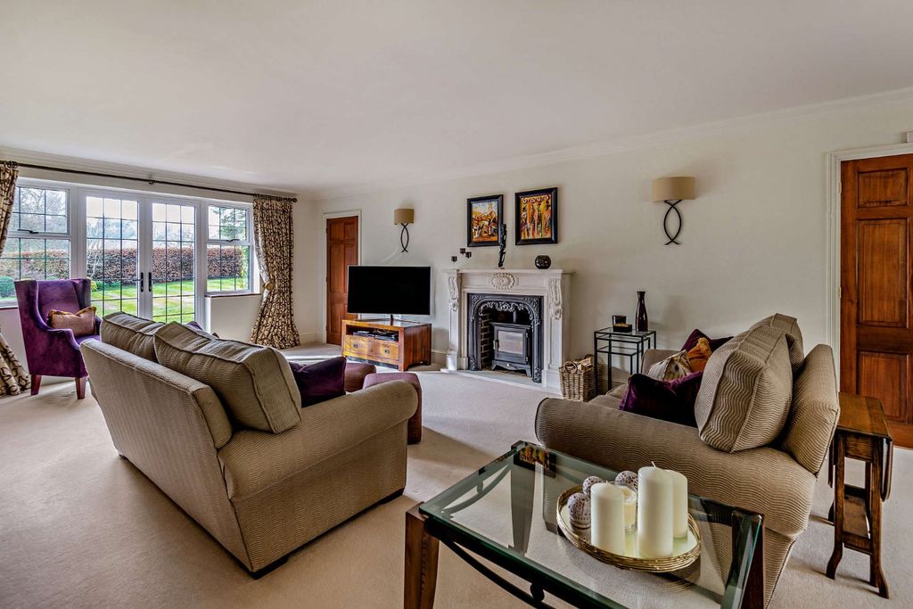 Additional image 5 of 5 bed detached house for salePetworth Road, Wormley, Godalming, Surrey GU8